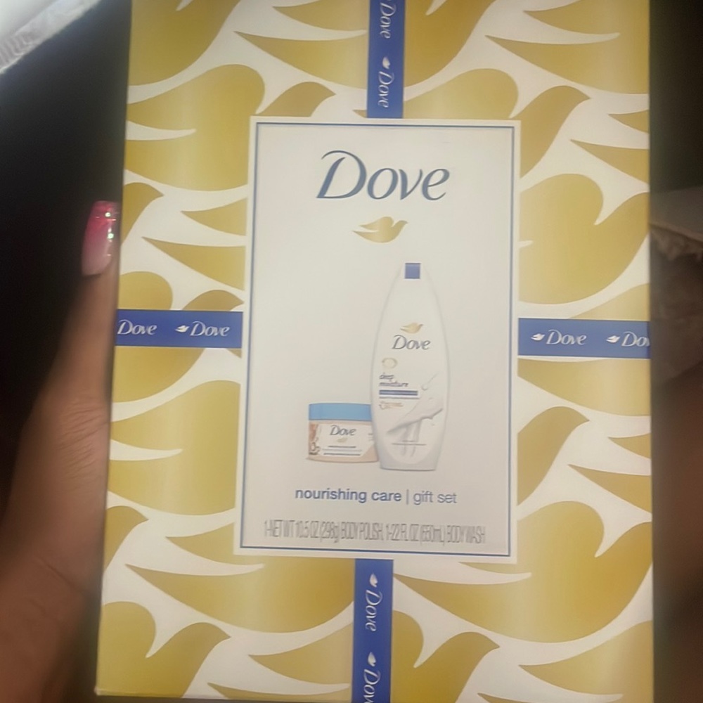 Dove nourishing care set